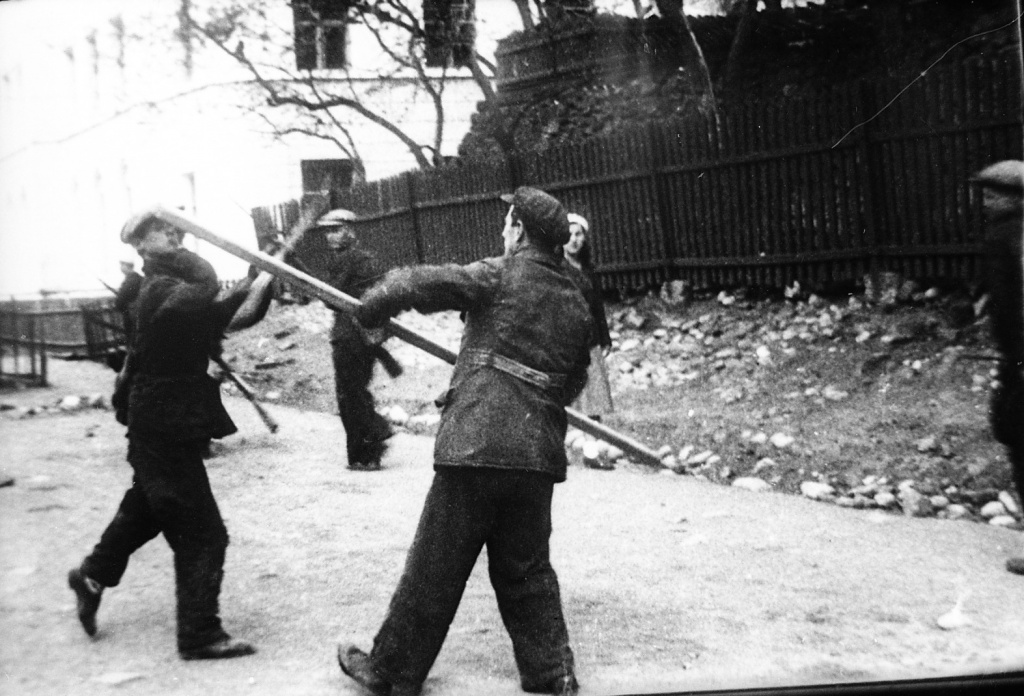 0-722-а.-Трудящиеся-города-на-всеобуче-_12_.jpg